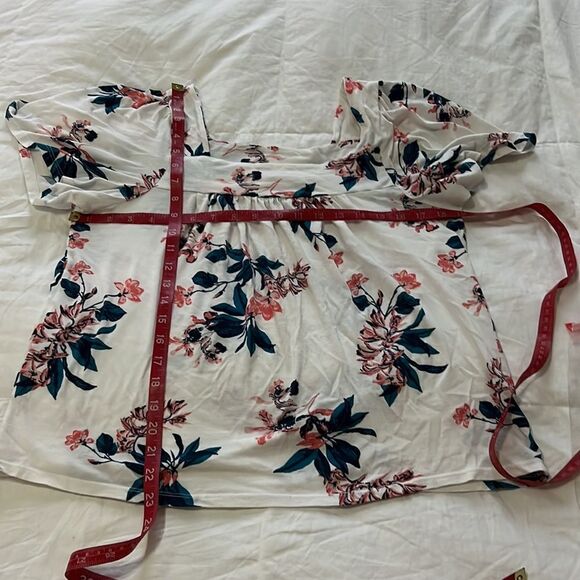 Lucky Brand Size Medium Short Sleeve Shirts Set Of 2 Floral Square Neck - Picture 9 of 10